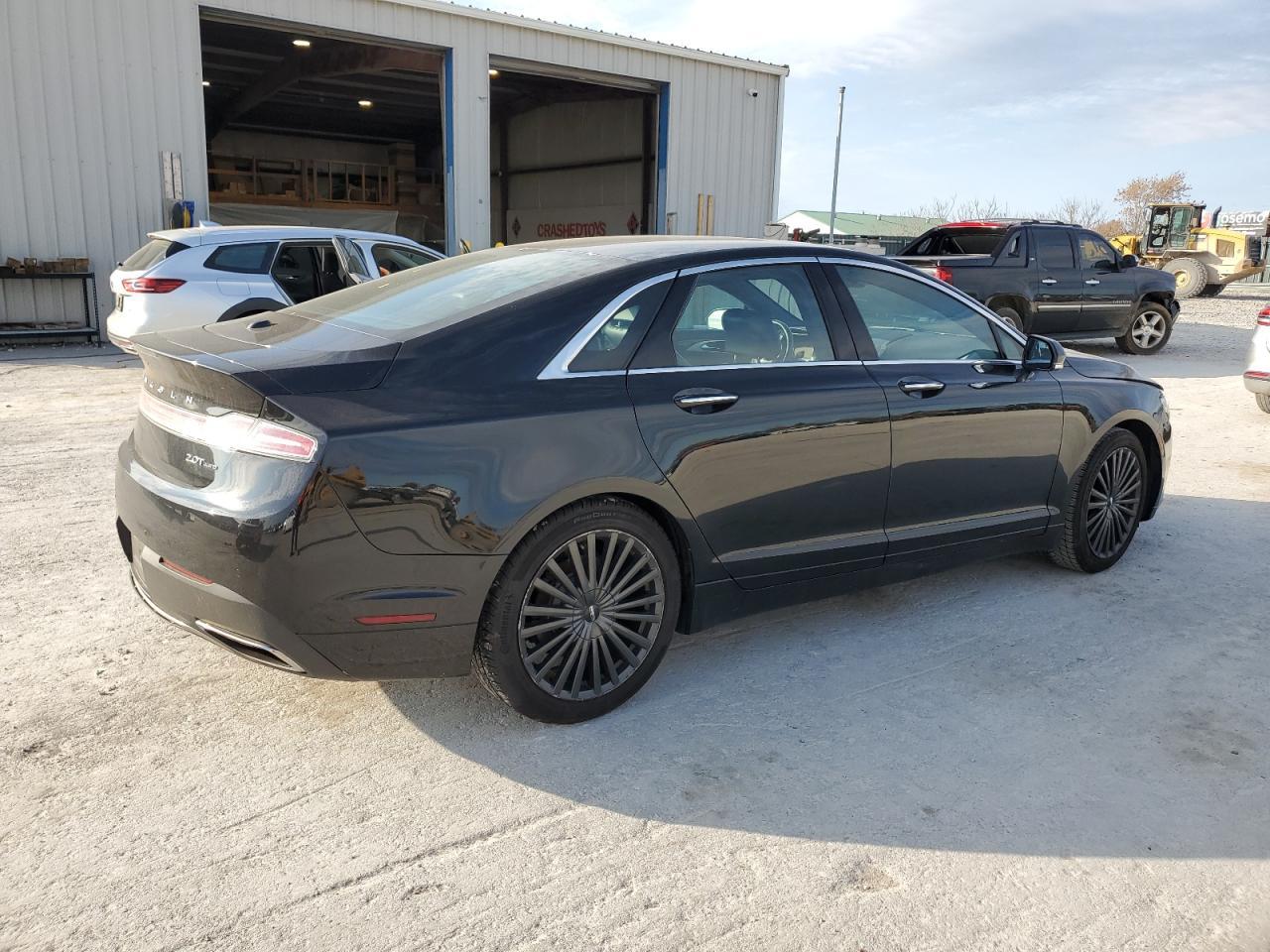 2017 LINCOLN MKZ