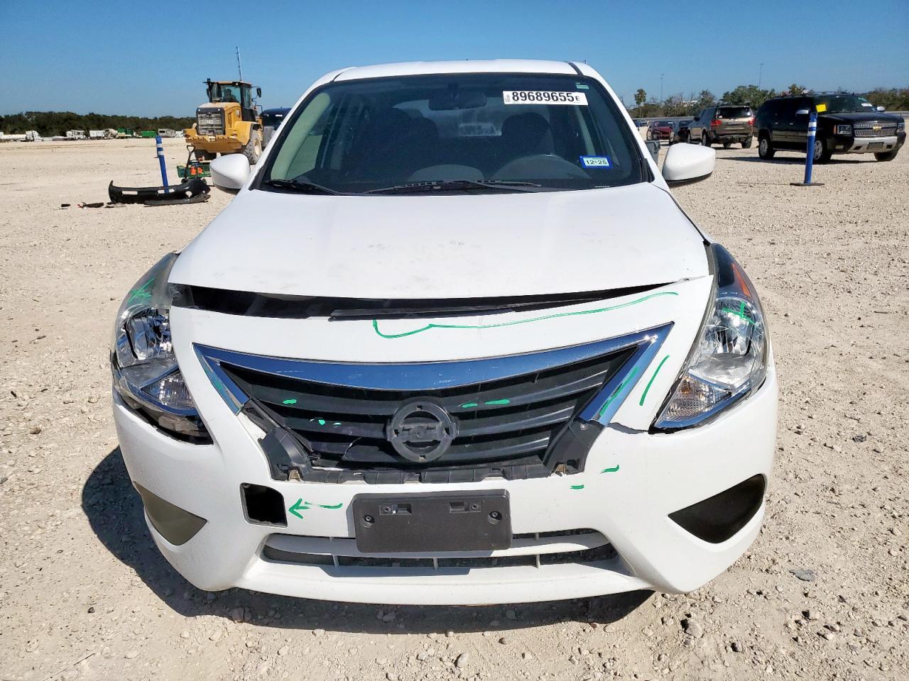 2016 NISSAN VERSA