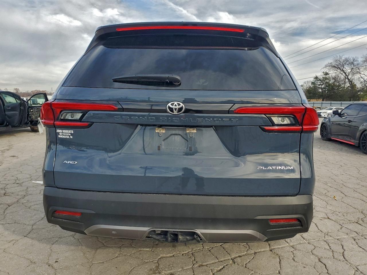 2024 TOYOTA HIGHLANDER