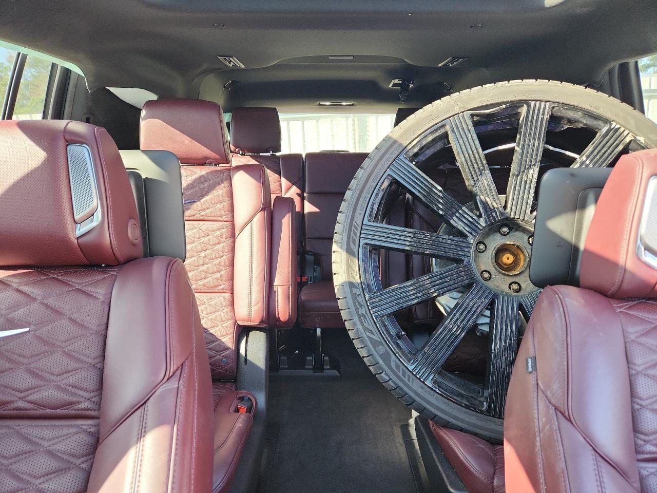 2025 CADILLAC Escalade ESV
