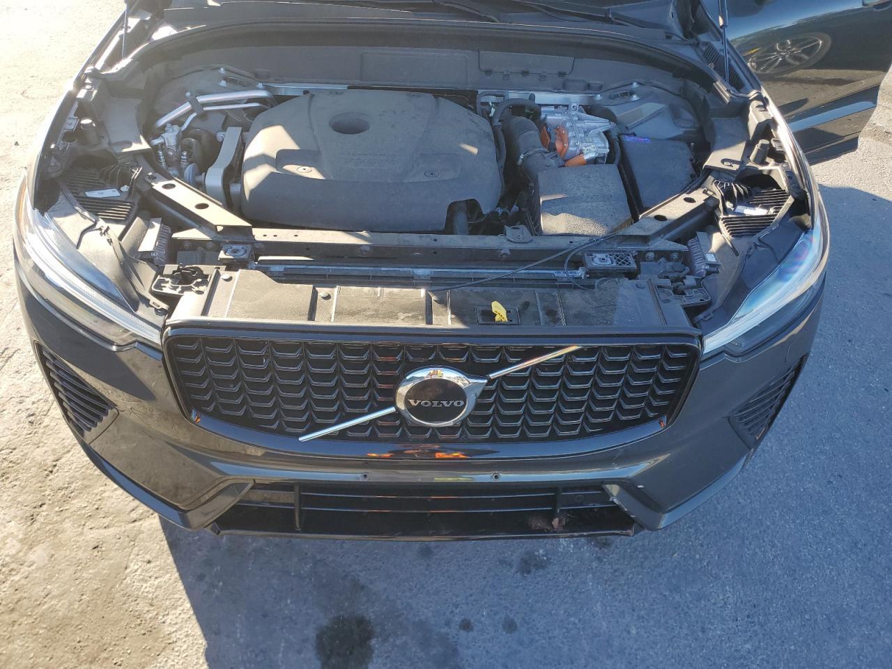 2022 VOLVO XC60