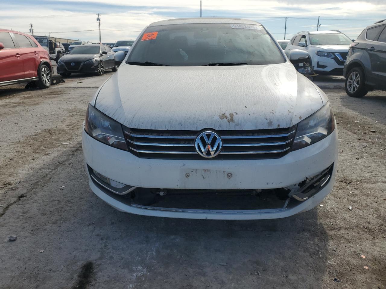 2015 VOLKSWAGEN Passat