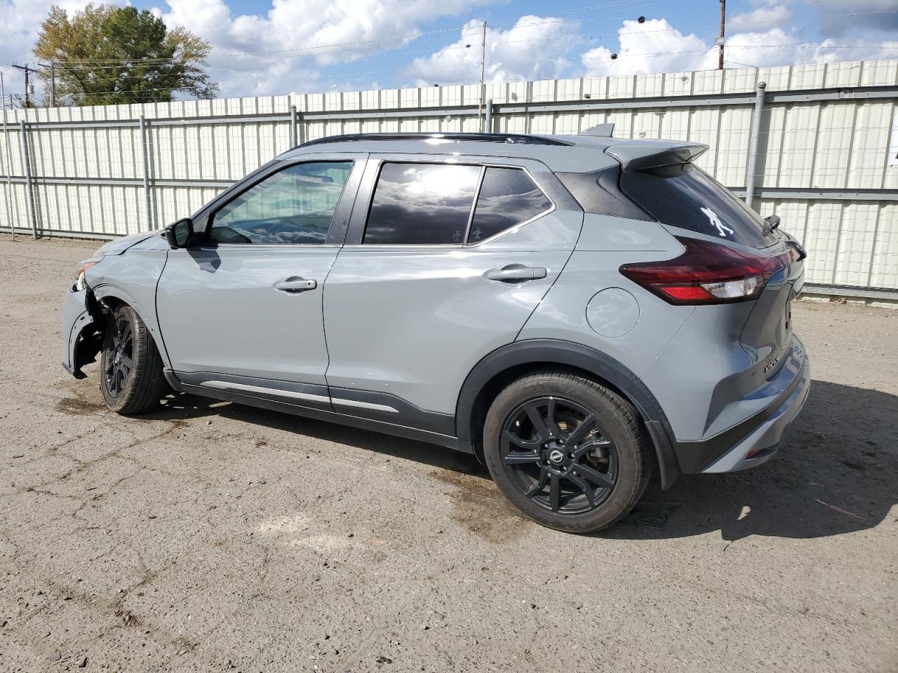 2022 NISSAN KICKS