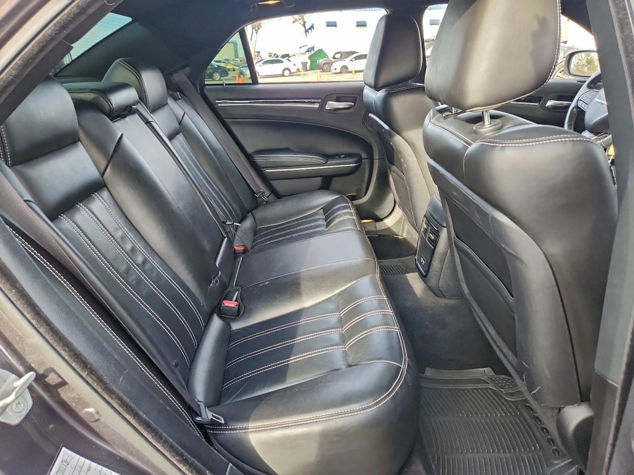 2022 CHRYSLER 300