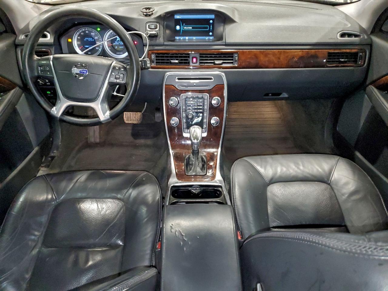 2013 VOLVO XC70