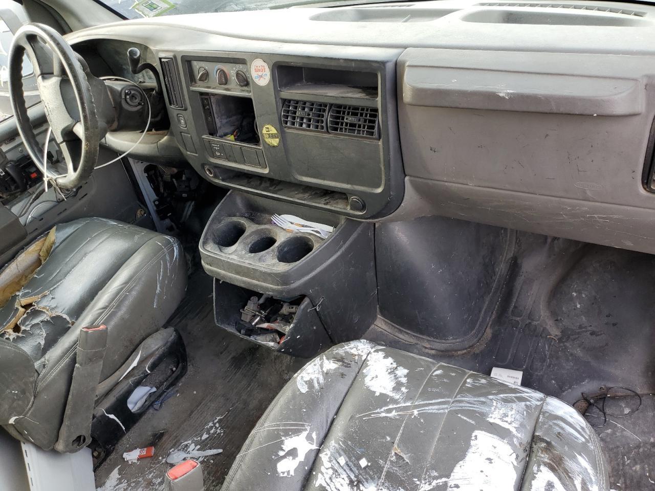 2006 CHEVROLET EXPRESS 2500