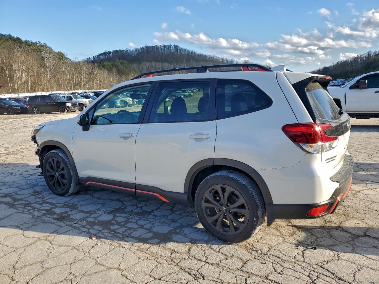 2023 SUBARU FORESTER