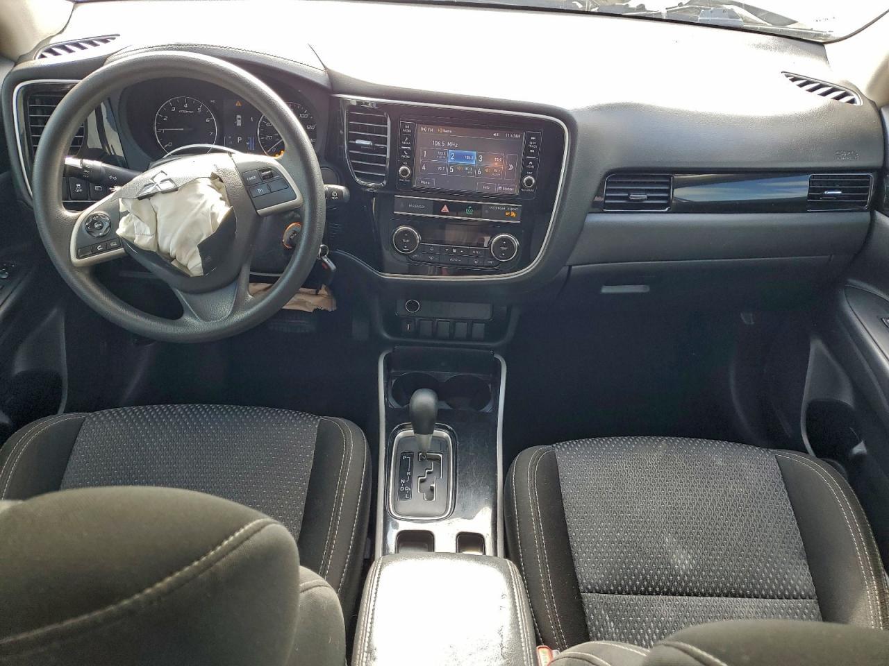 2019 MITSUBISHI outlander