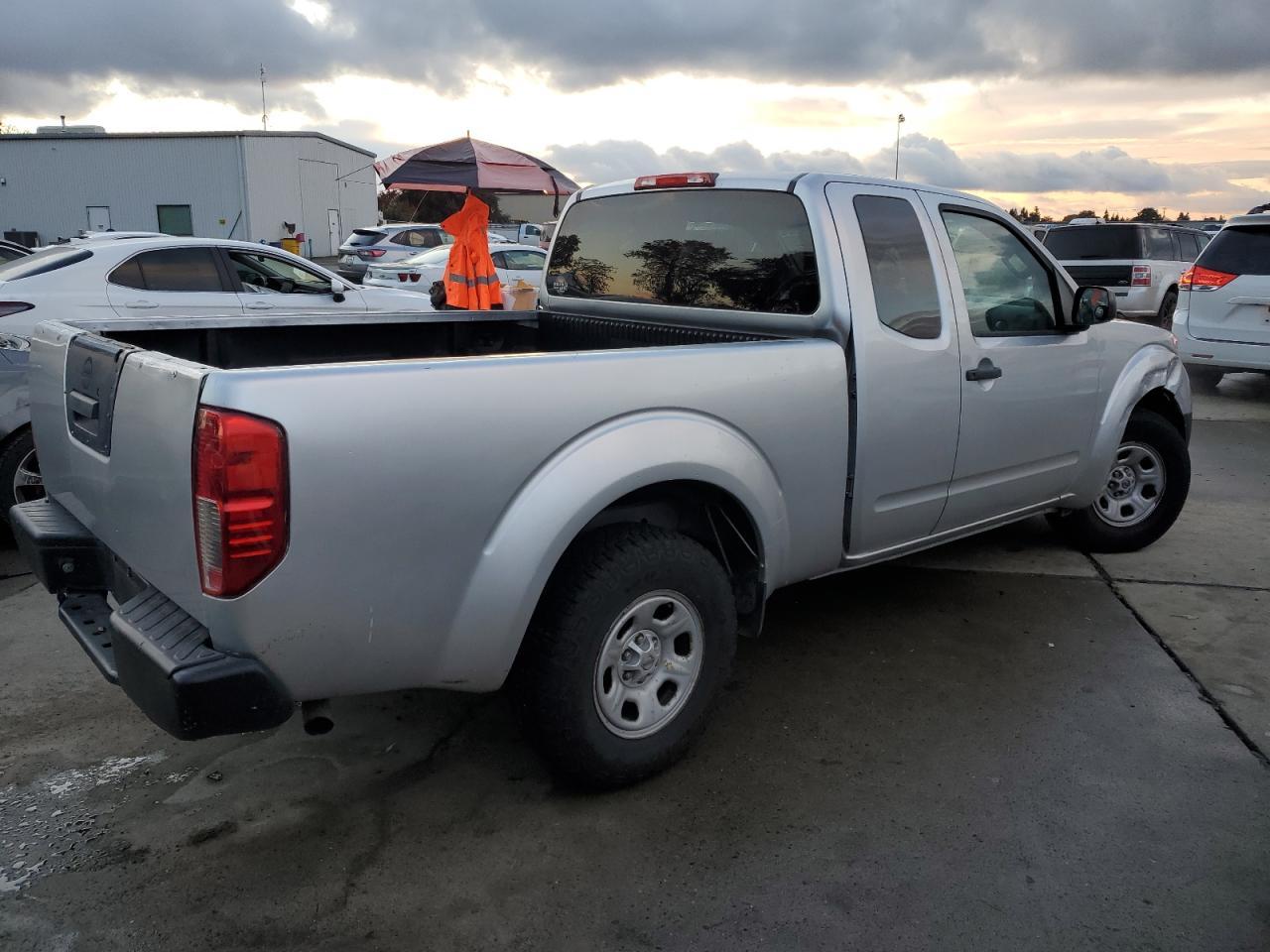2014 NISSAN Frontier