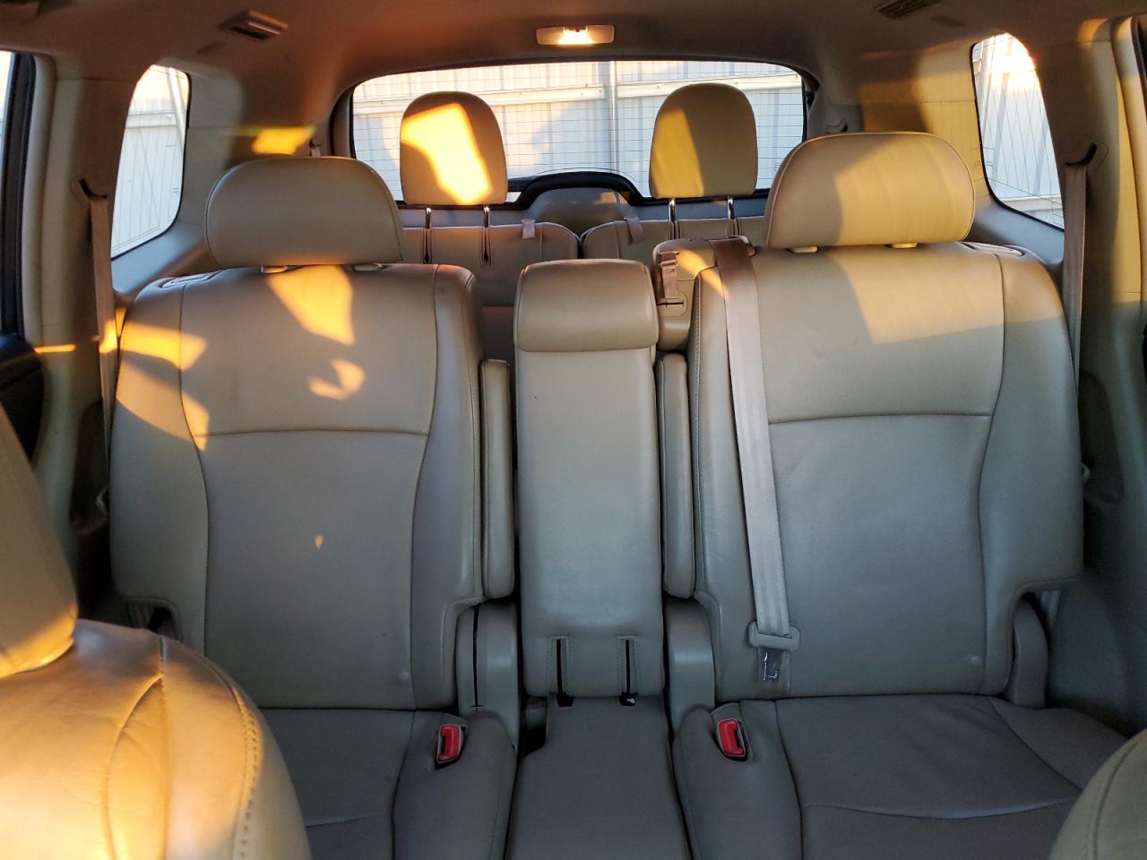 2012 TOYOTA HIGHLANDER