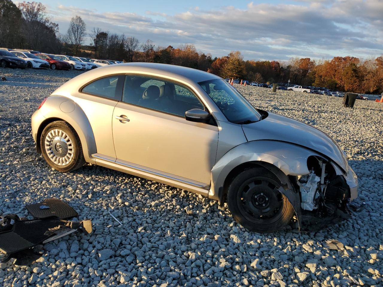 2014 VOLKSWAGEN Beetle