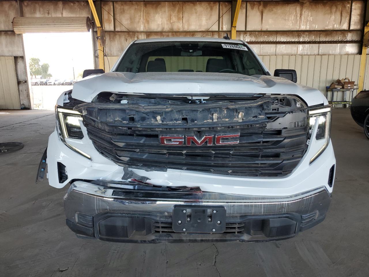 2023 GMC Sierra