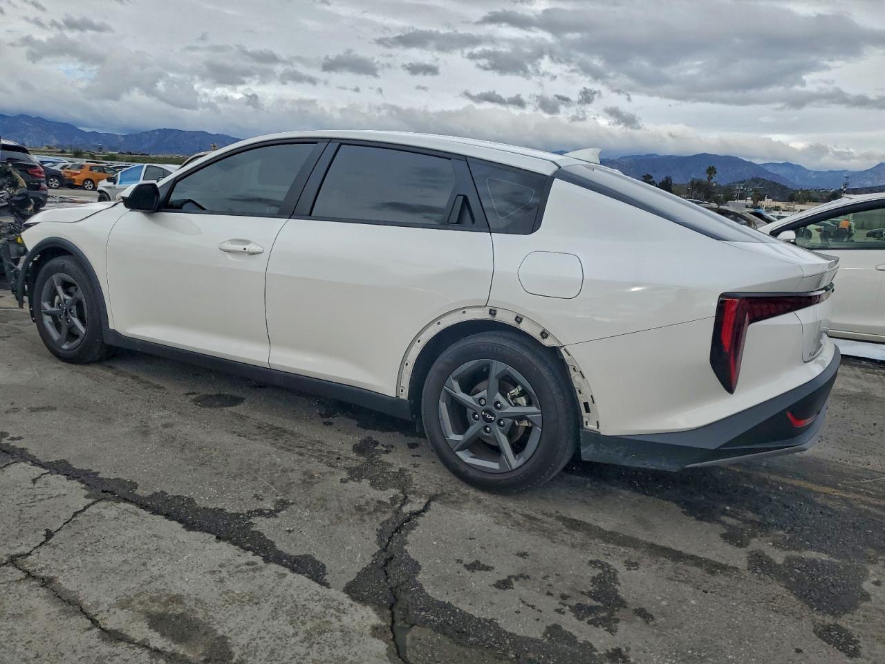 2025 KIA K4