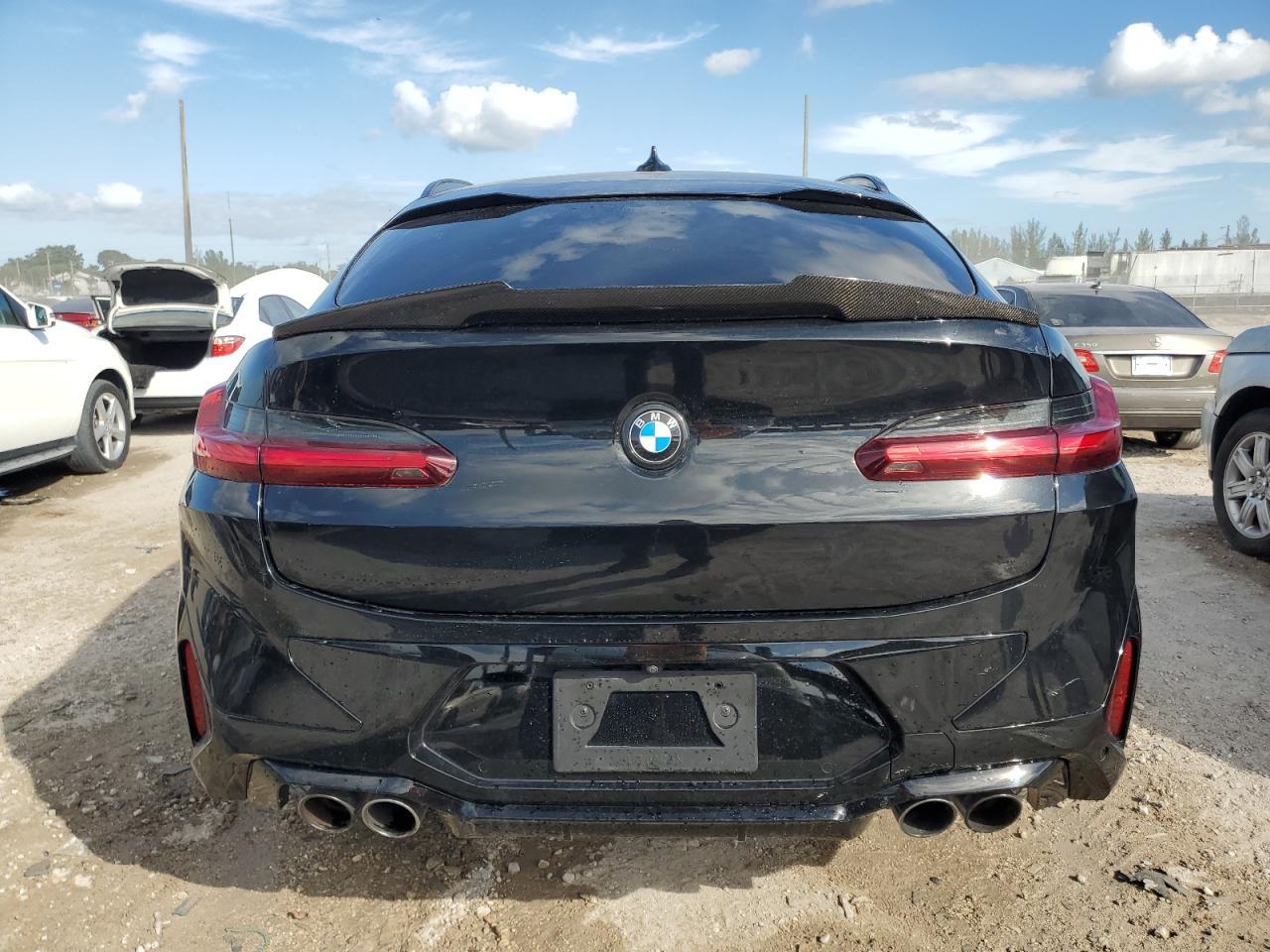 2022 BMW X4