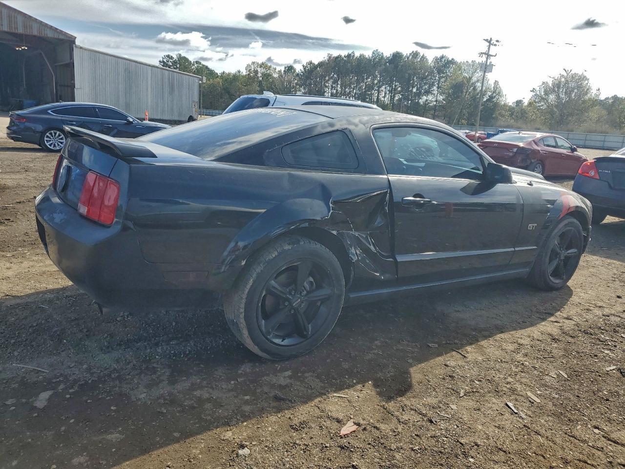 2006 FORD MUSTANG
