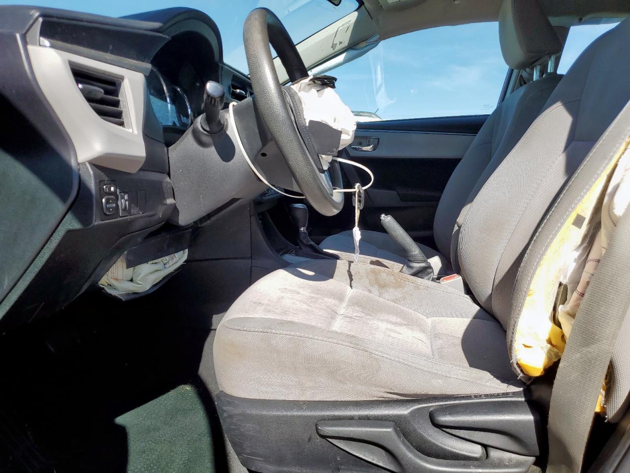 2015 TOYOTA COROLLA