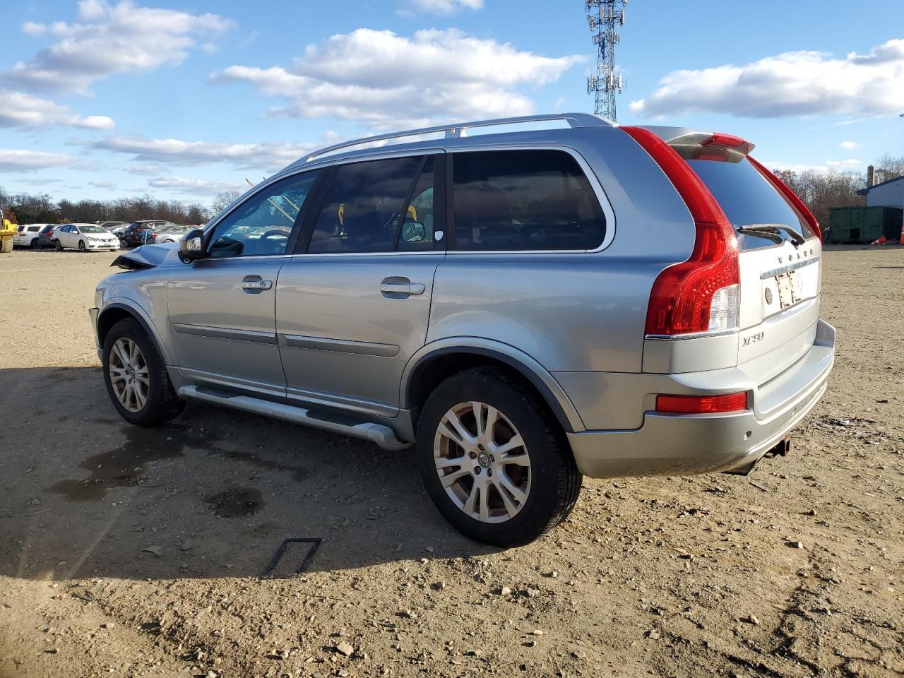 2013 VOLVO XC90