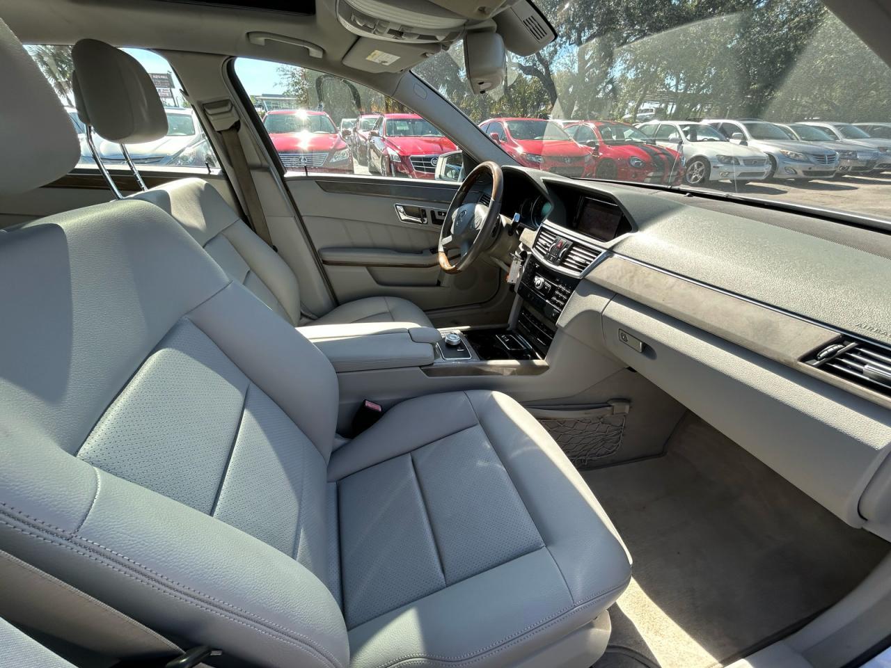 2010 MERCEDES-BENZ E-Class