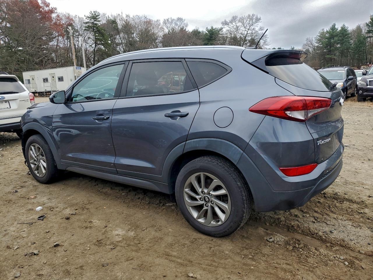 2016 HYUNDAI TUCSON