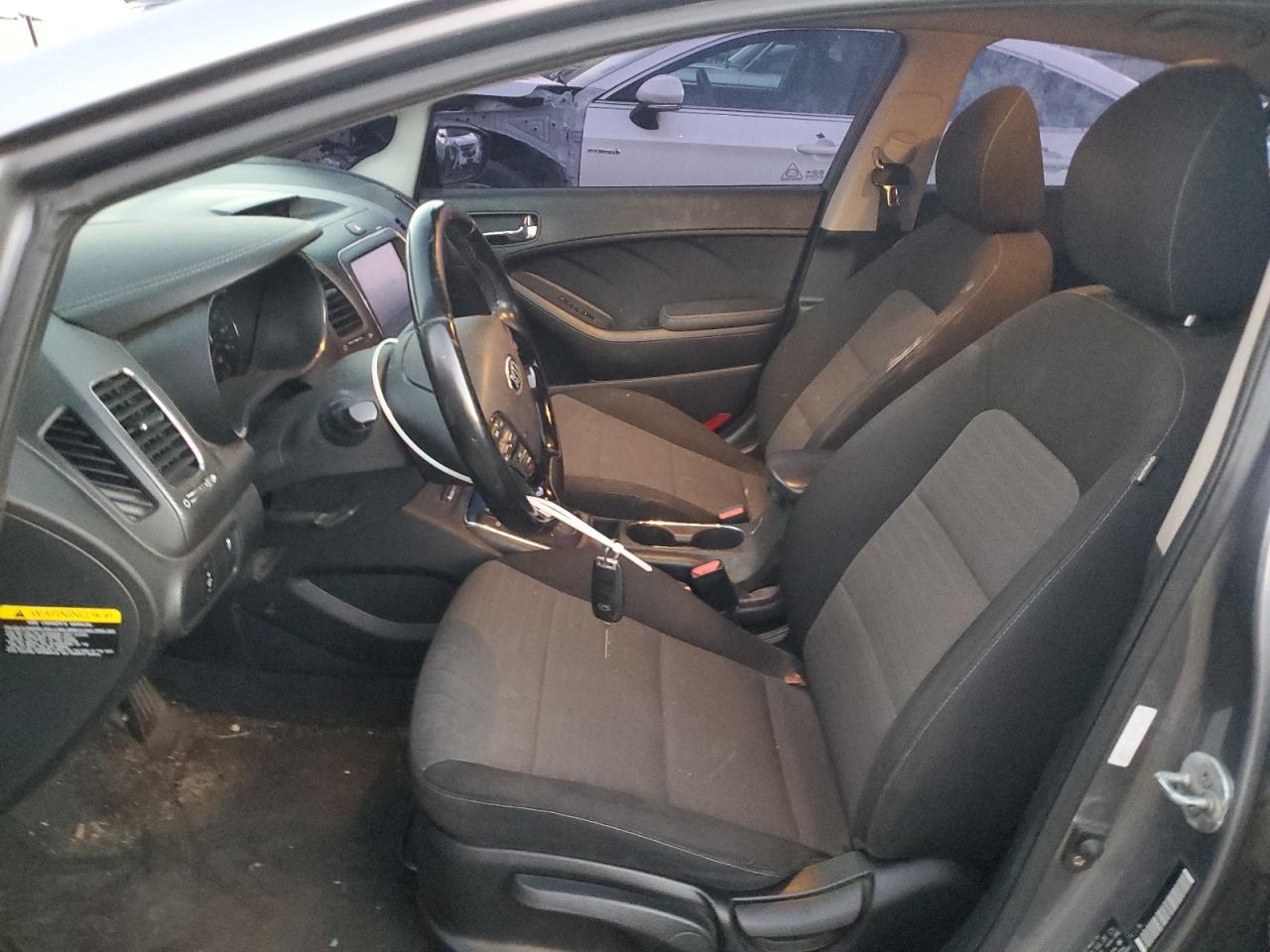 2017 KIA FORTE