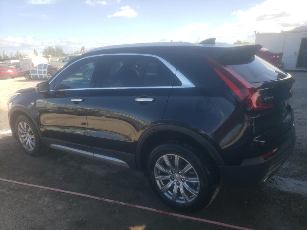 2023 CADILLAC XT4