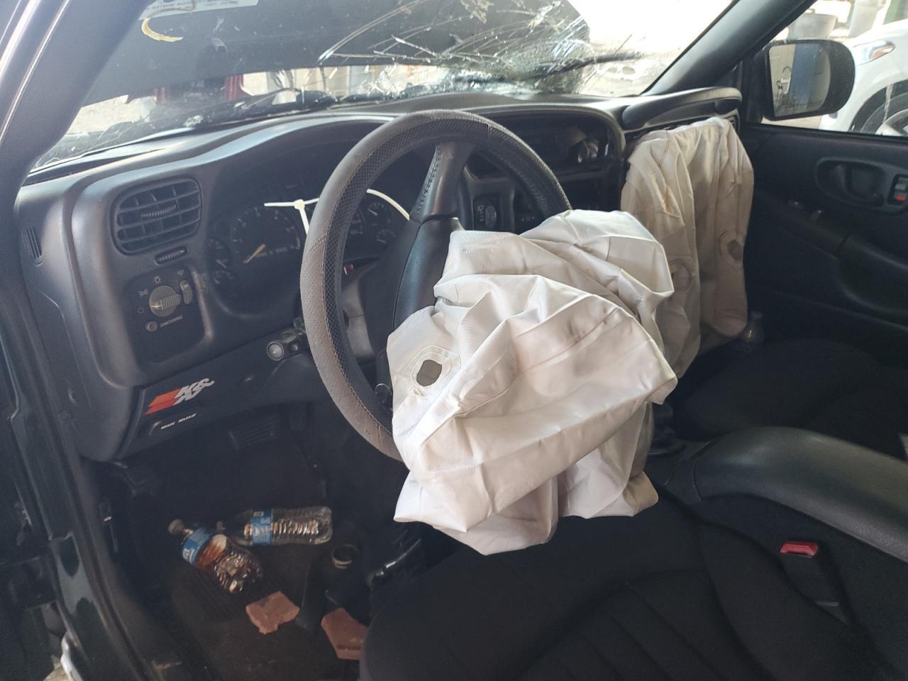 2004 CHEVROLET BLAZER