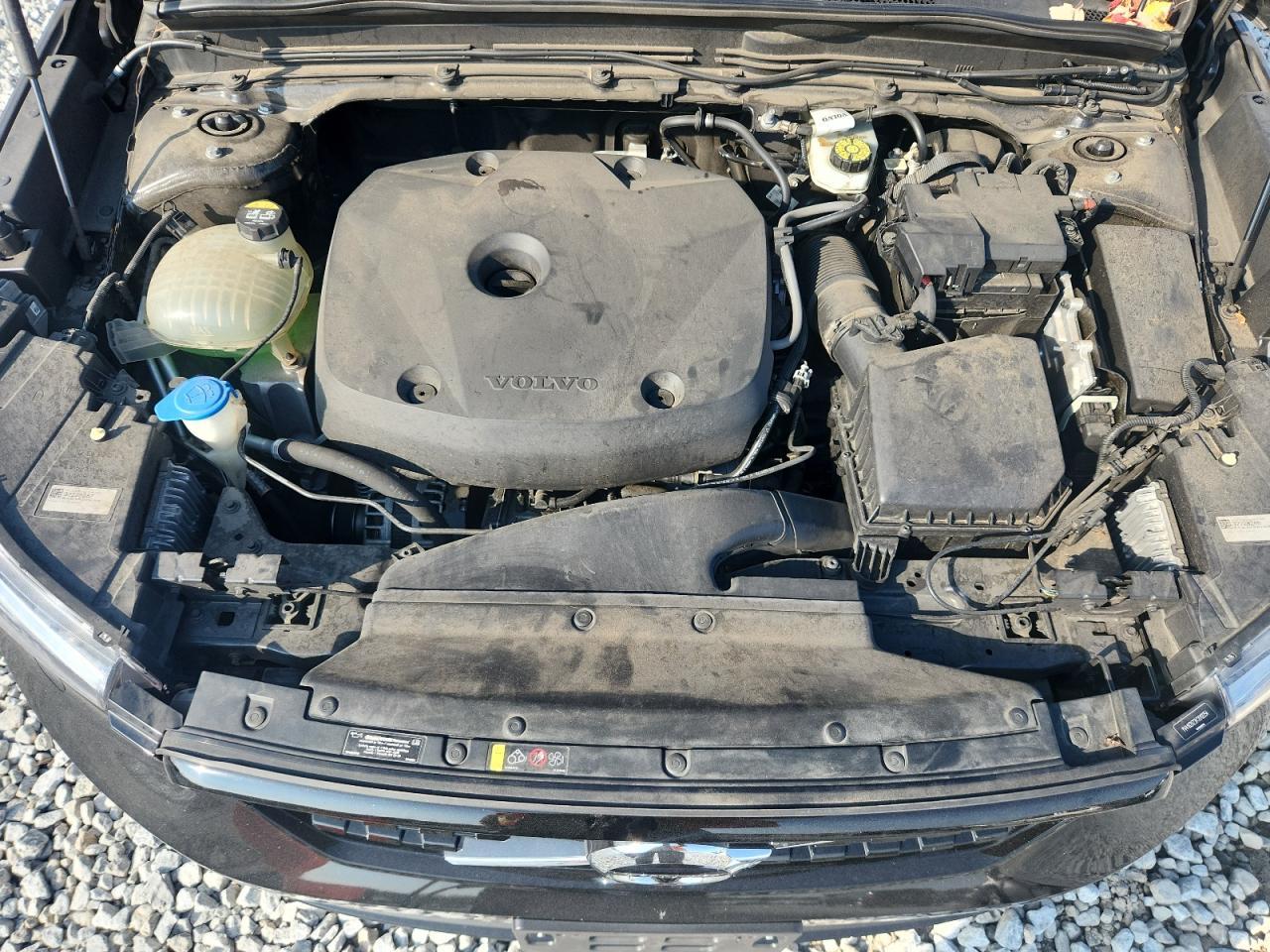 2019 VOLVO XC40