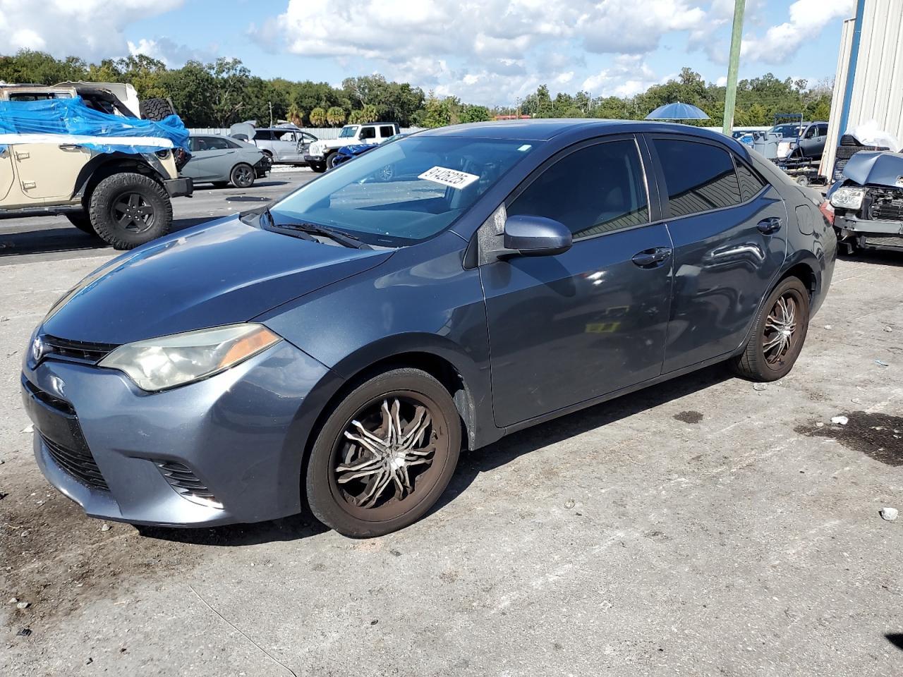 2015 TOYOTA COROLLA