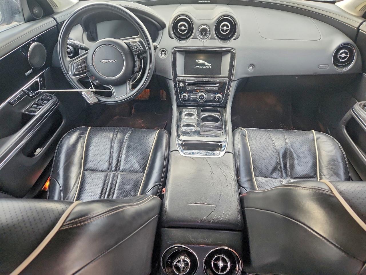 2016 JAGUAR Xj-Series