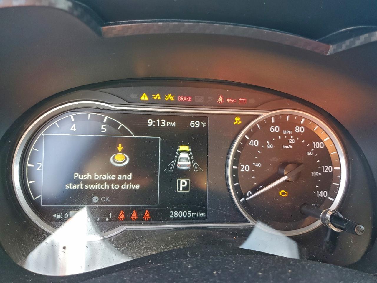 2024 NISSAN VERSA