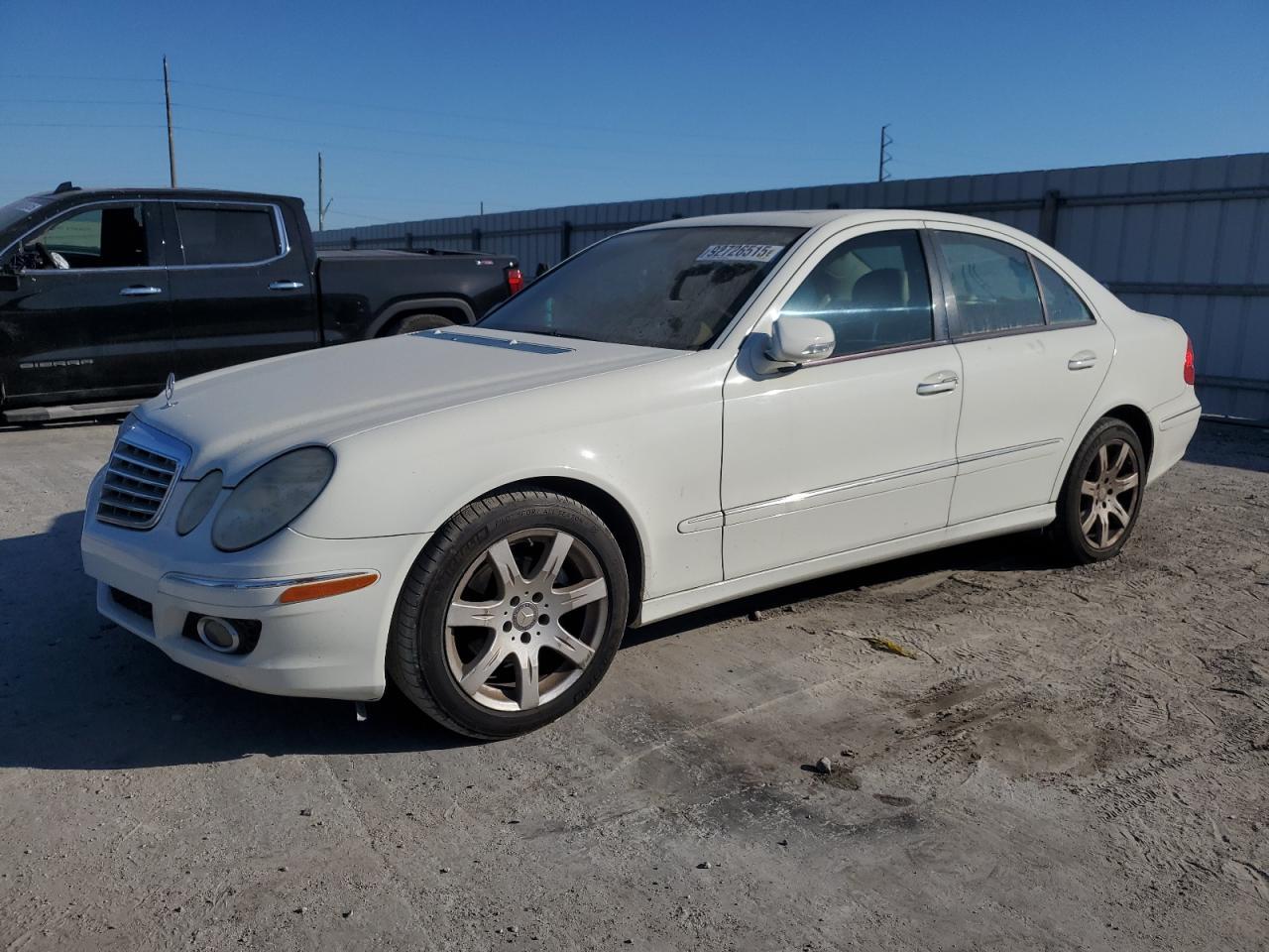 2008 MERCEDES-BENZ E-Class