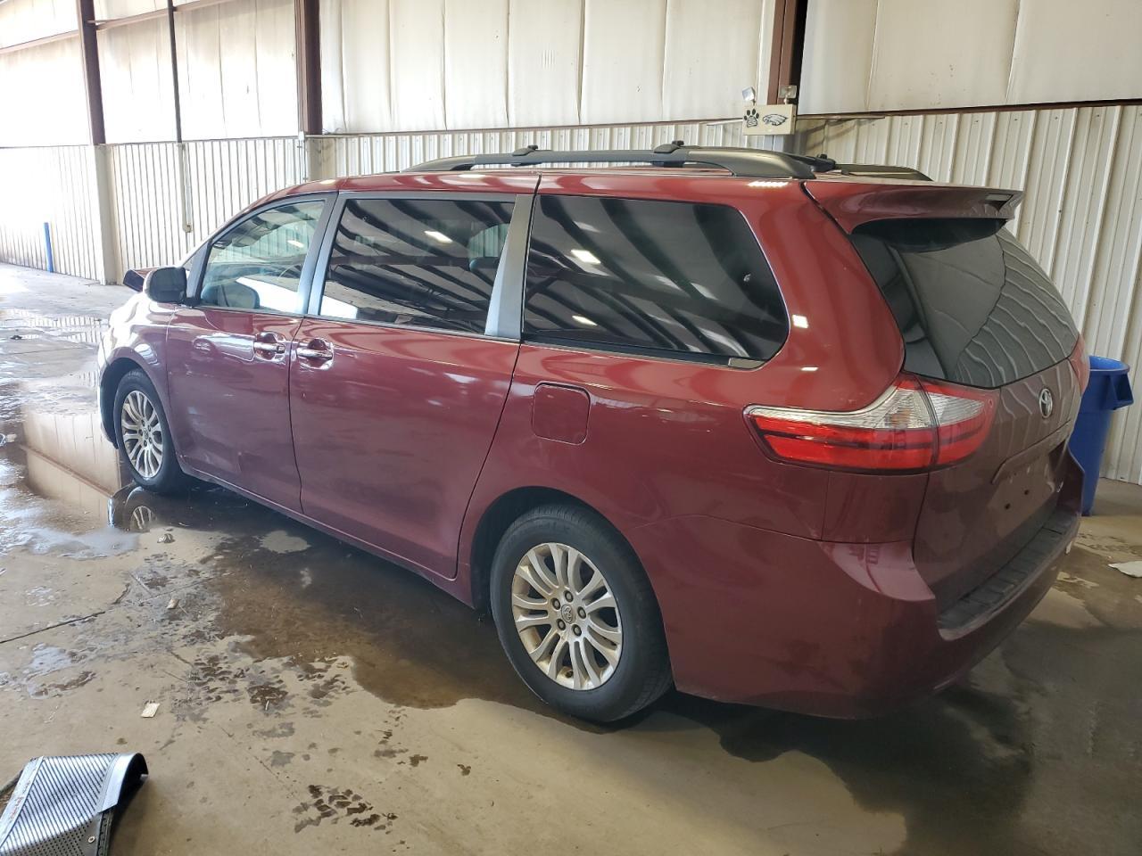 2015 TOYOTA SIENNA