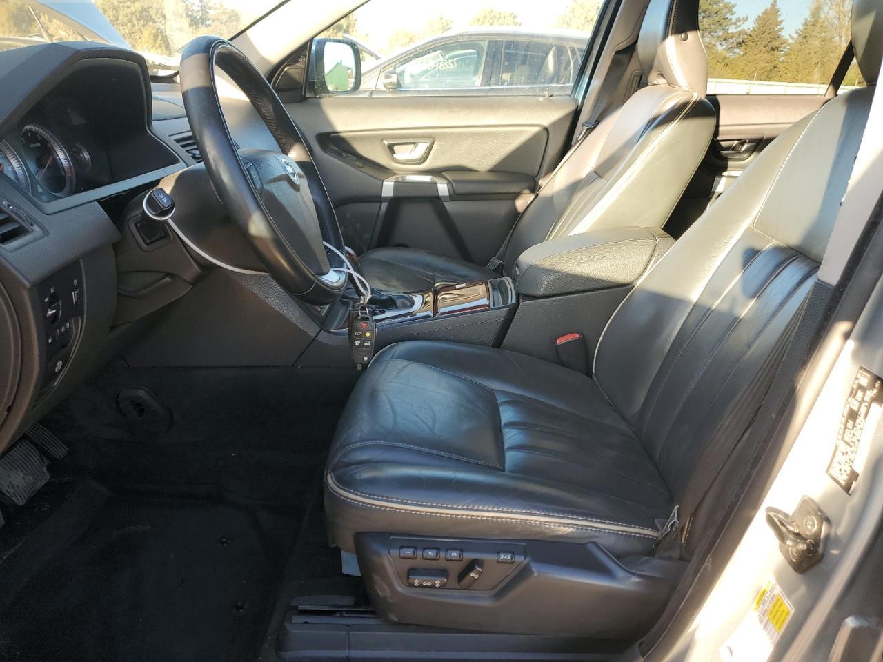 2013 VOLVO XC90