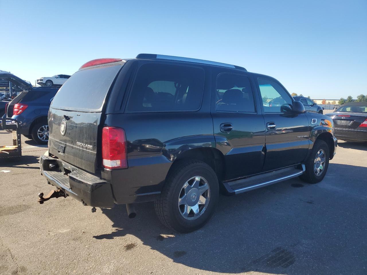 2003 CADILLAC ESCALADE