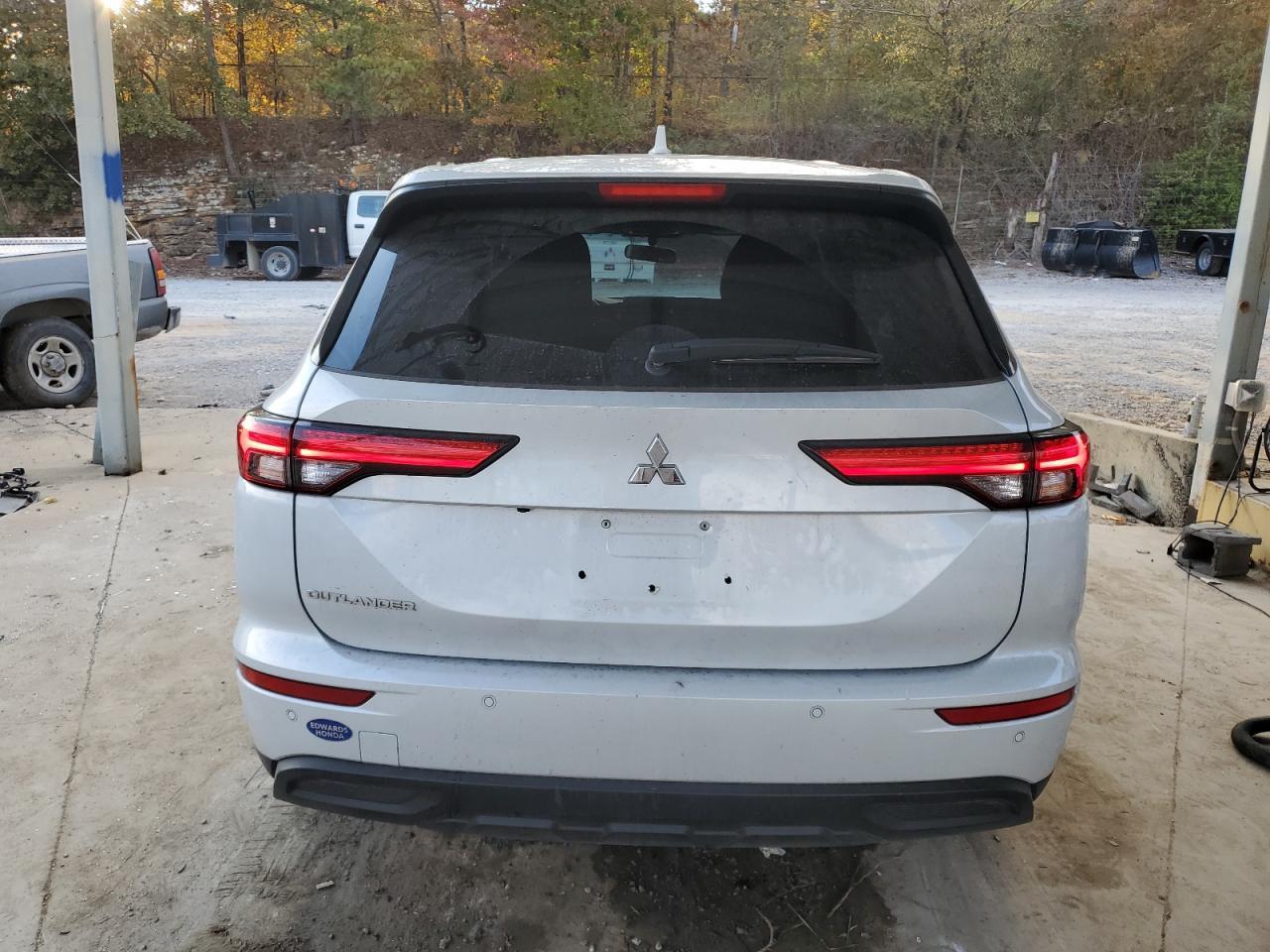 2024 MITSUBISHI outlander