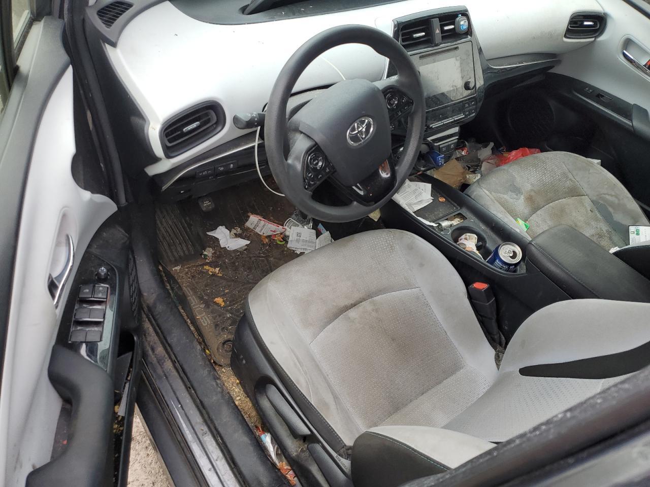 2019 TOYOTA PRIUS