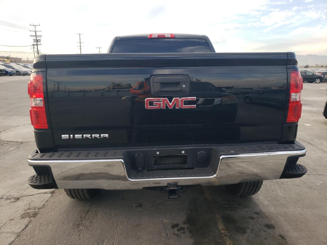 2016 GMC Sierra