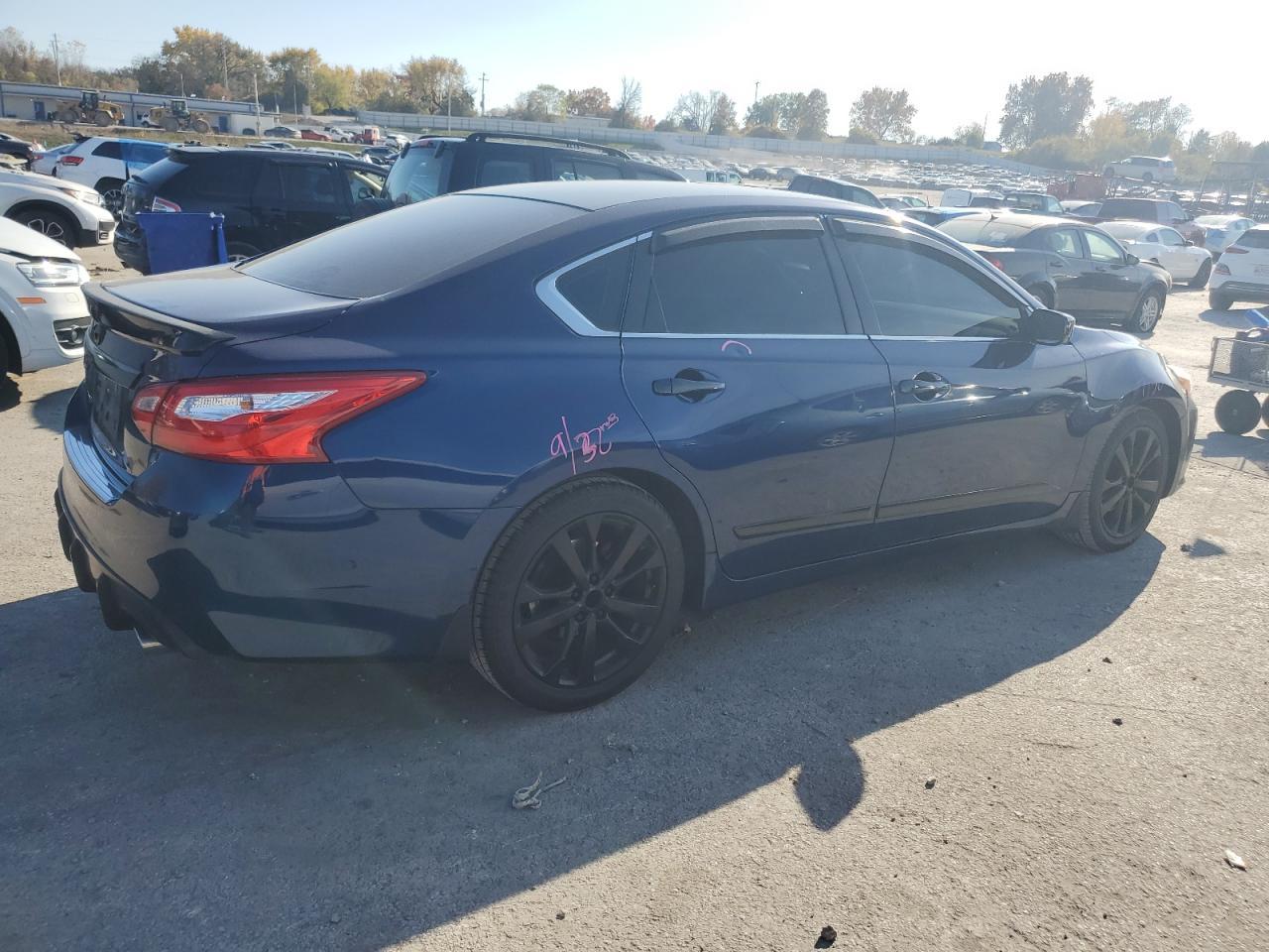 2016 NISSAN ALTIMA