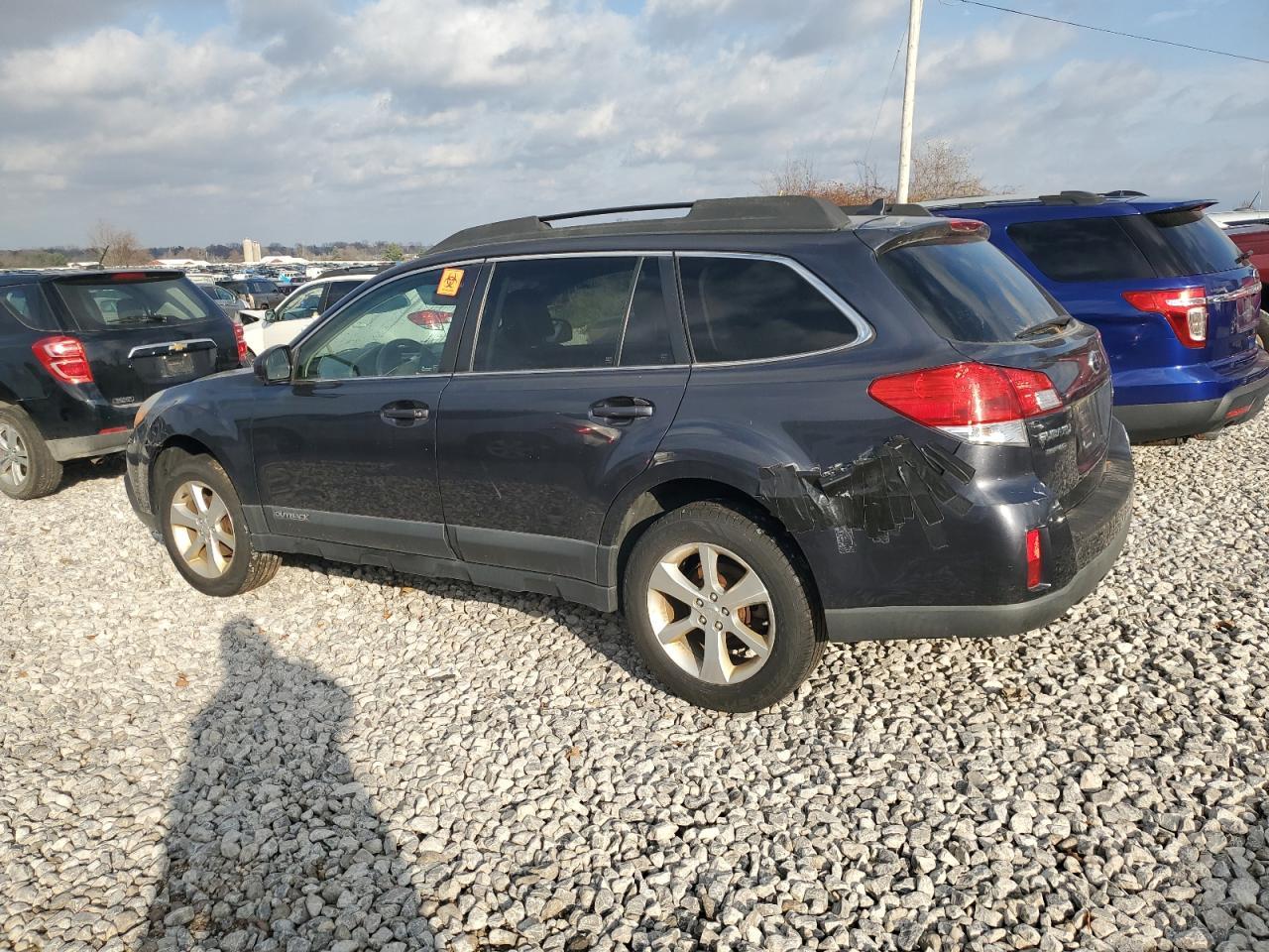 2013 SUBARU Outback