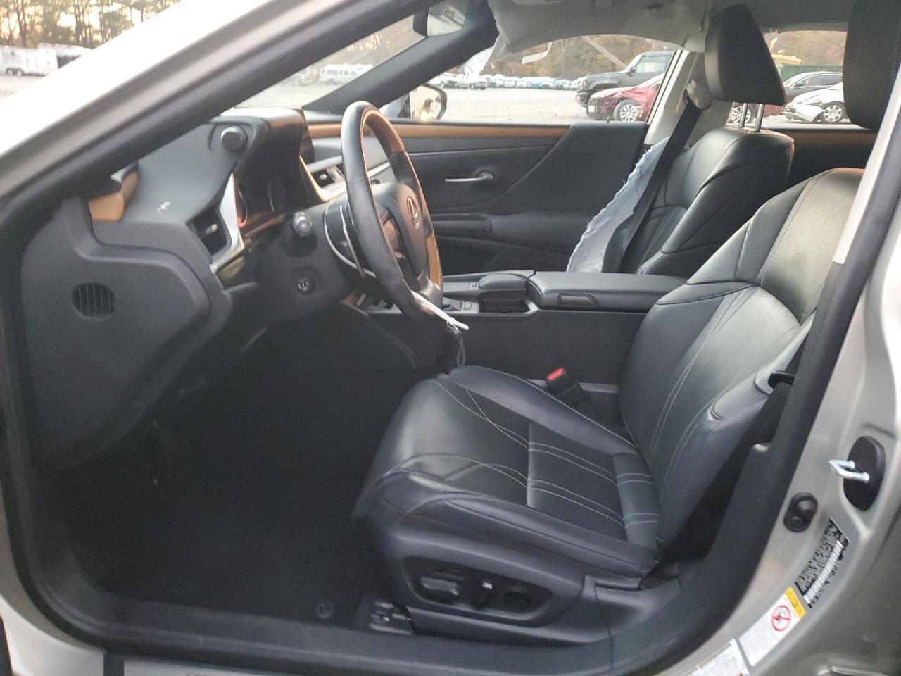 2019 LEXUS ES 350