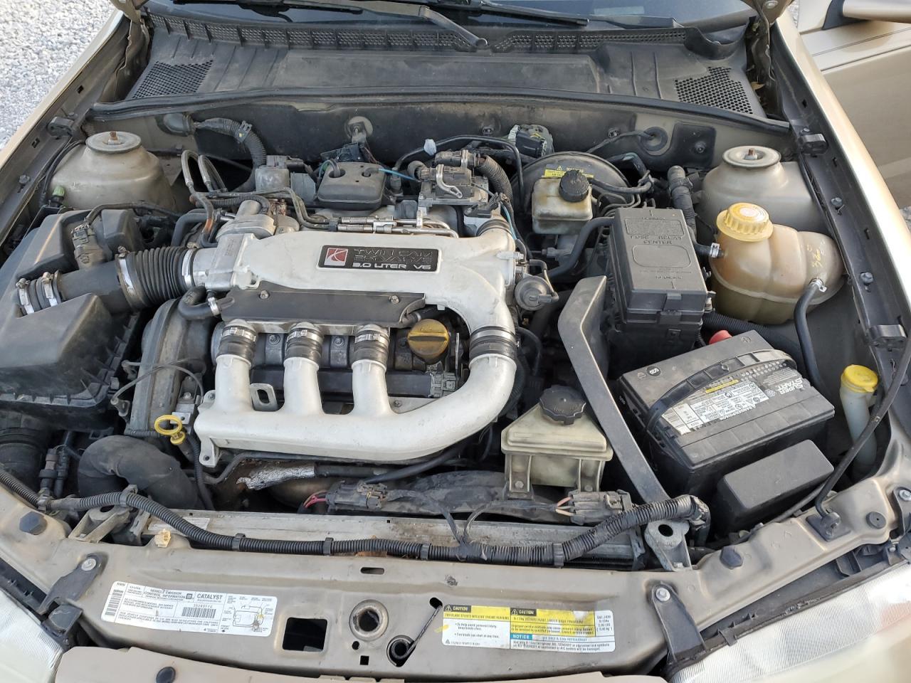 2001 SATURN L300