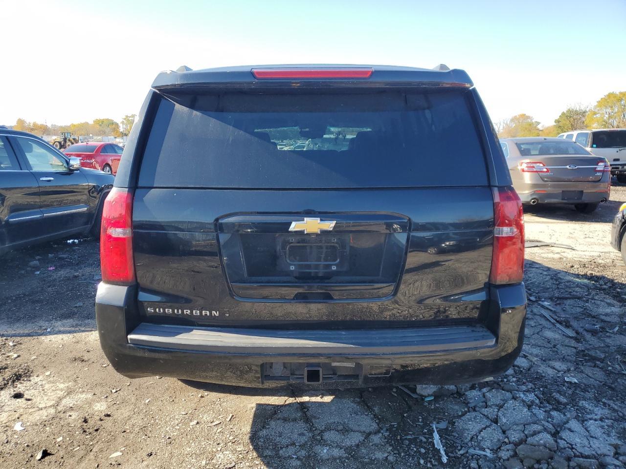 2018 CHEVROLET Suburban