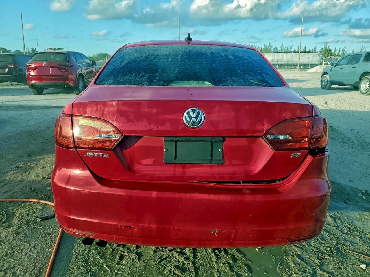 2014 VOLKSWAGEN JETTA