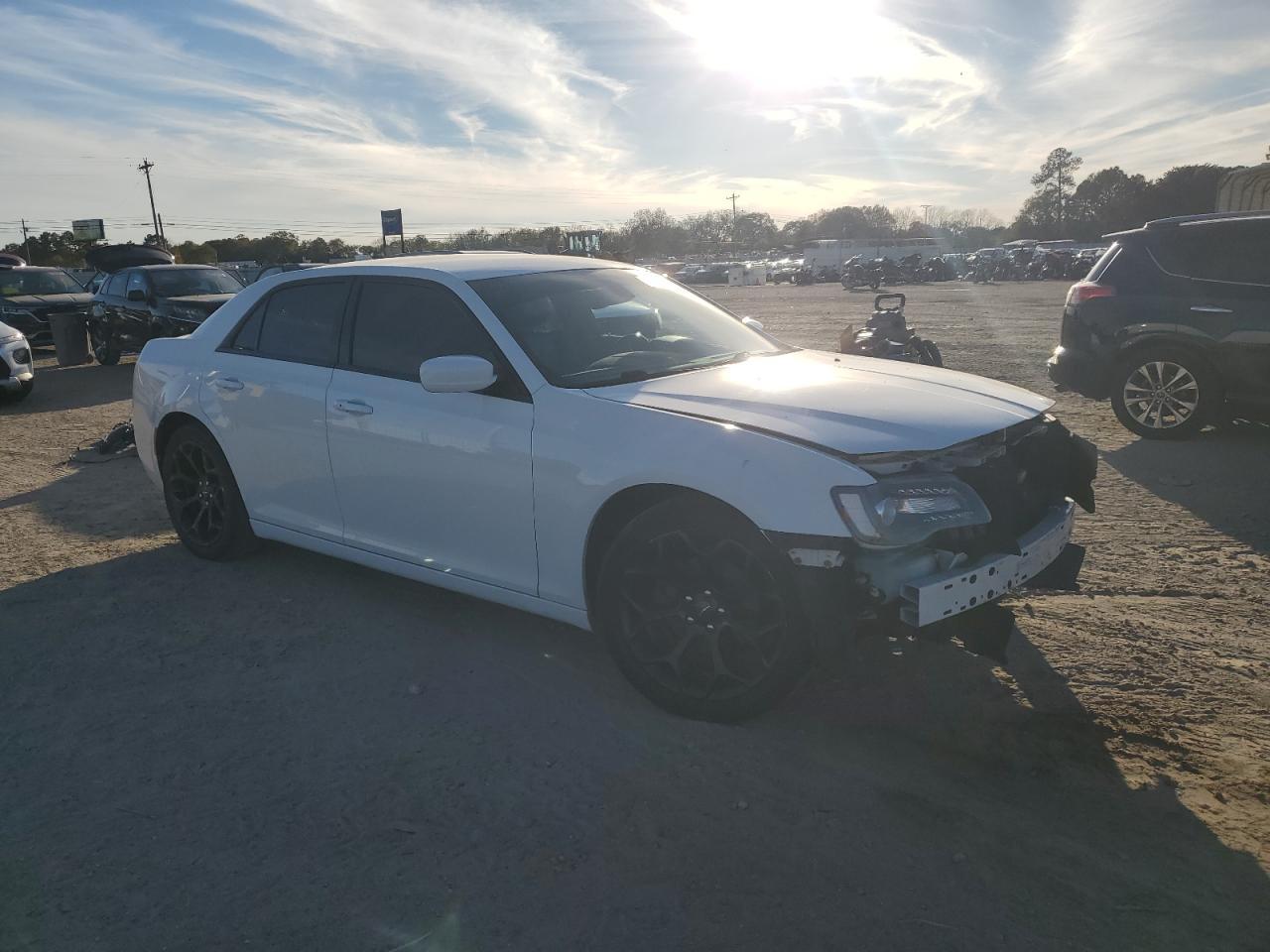 2019 CHRYSLER 300