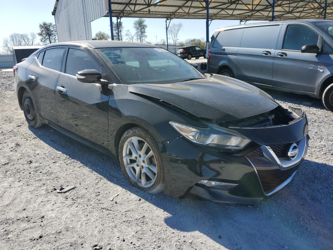 2017 NISSAN Maxima