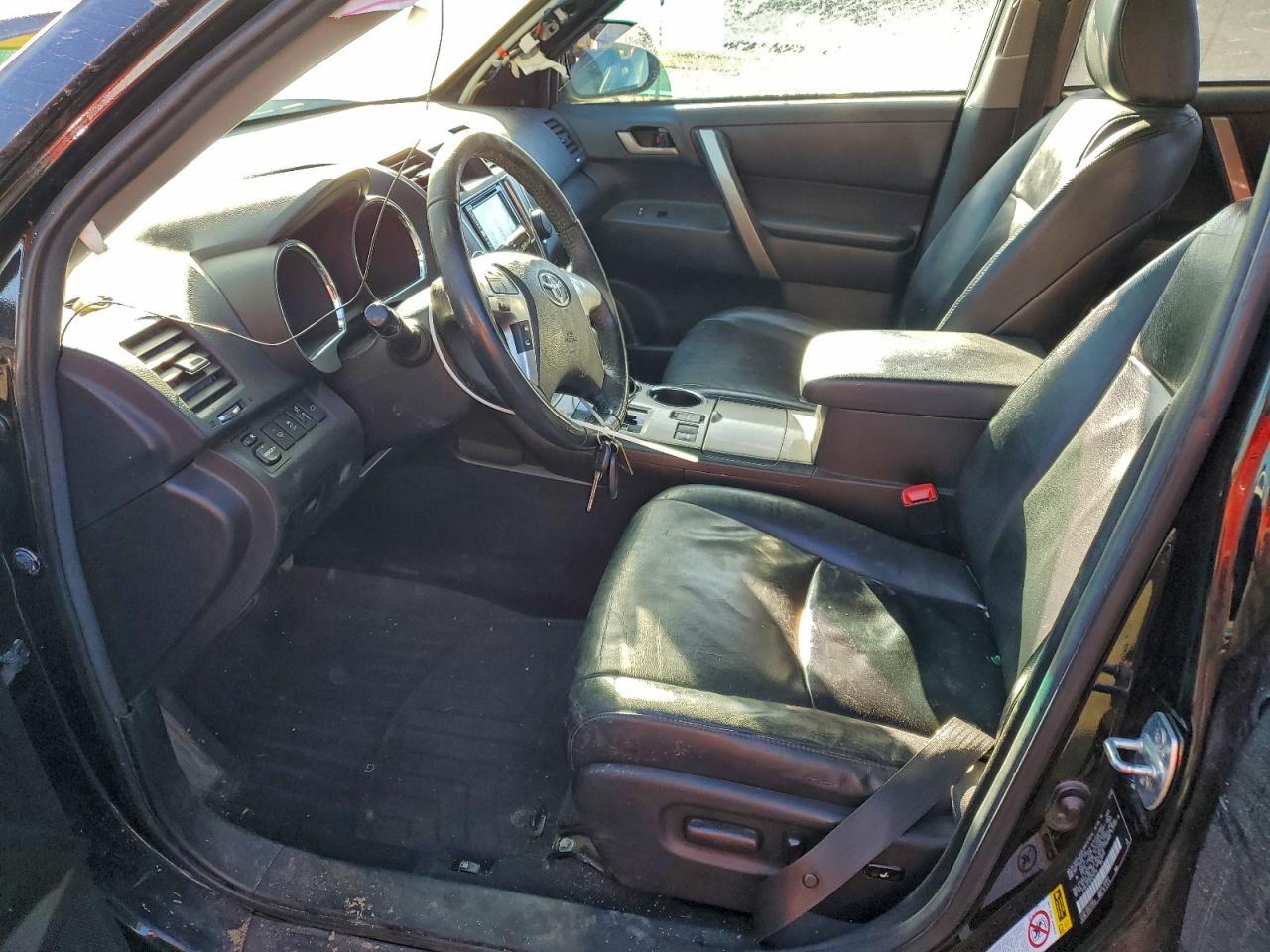 2013 TOYOTA HIGHLANDER