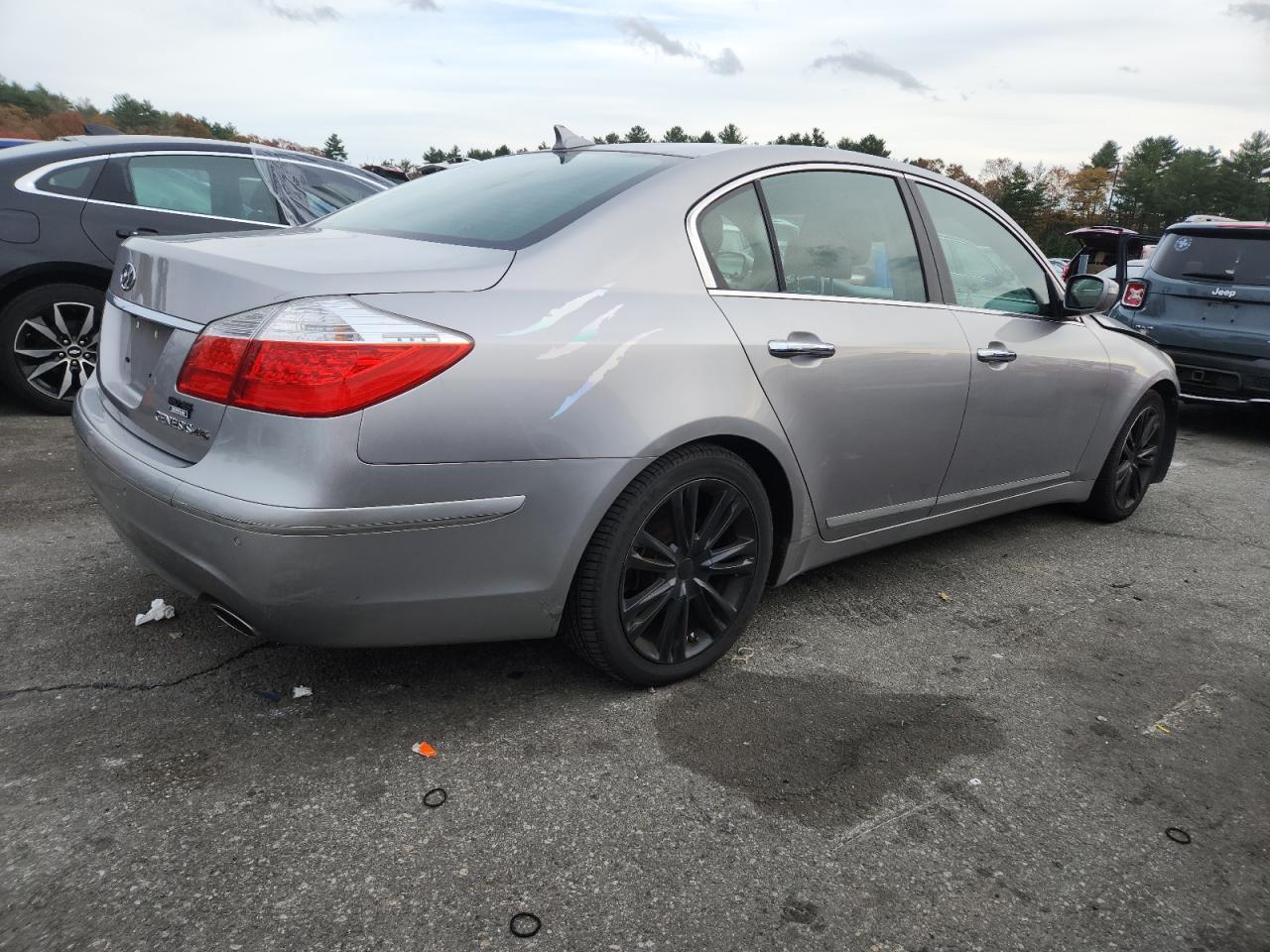 2009 HYUNDAI GENESIS