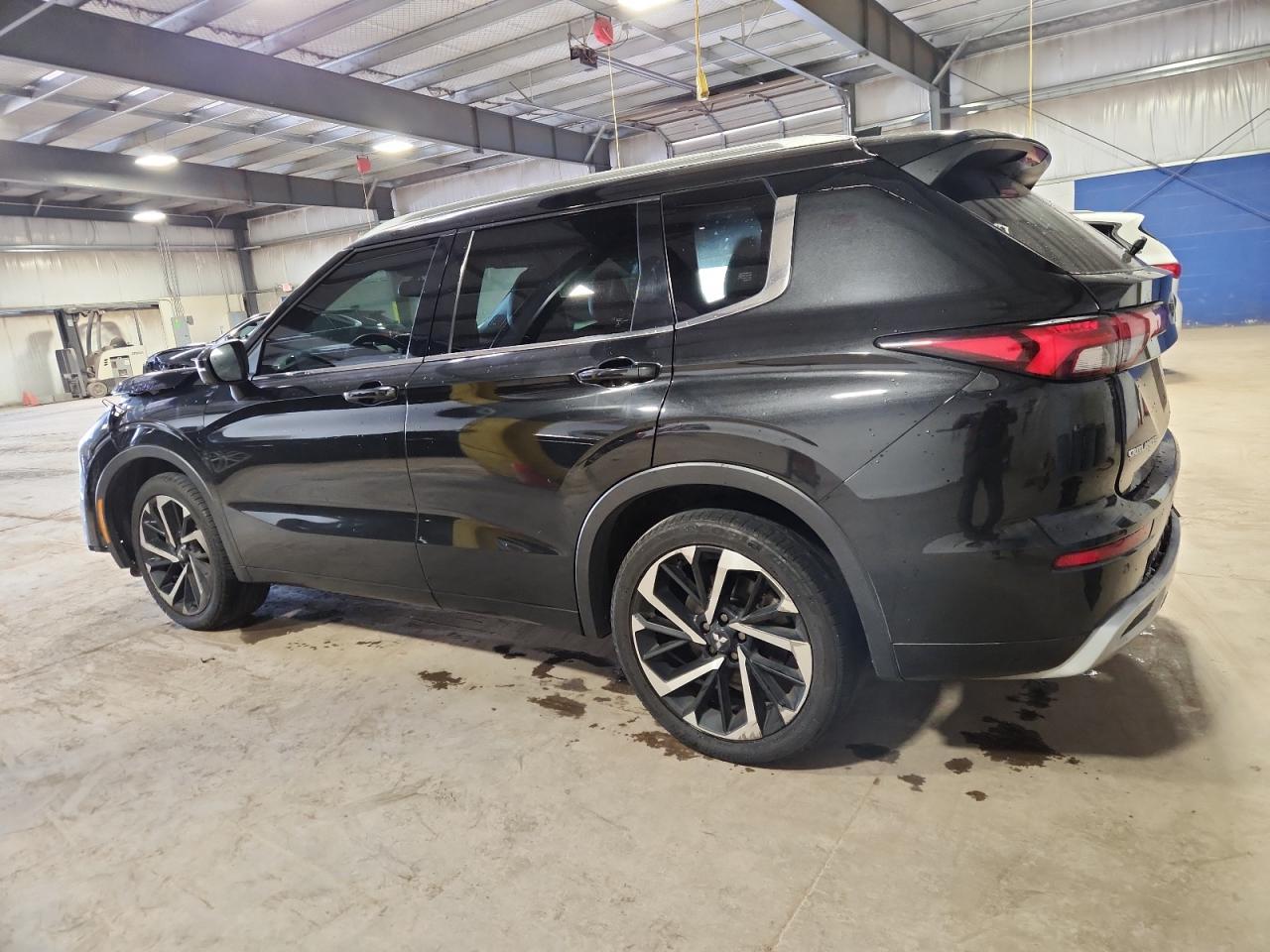 2022 MITSUBISHI outlander