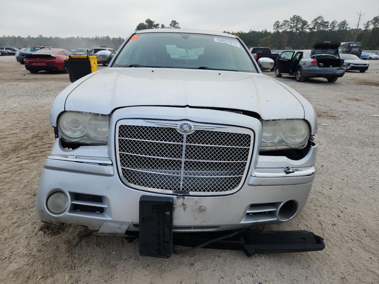 2005 CHRYSLER 300