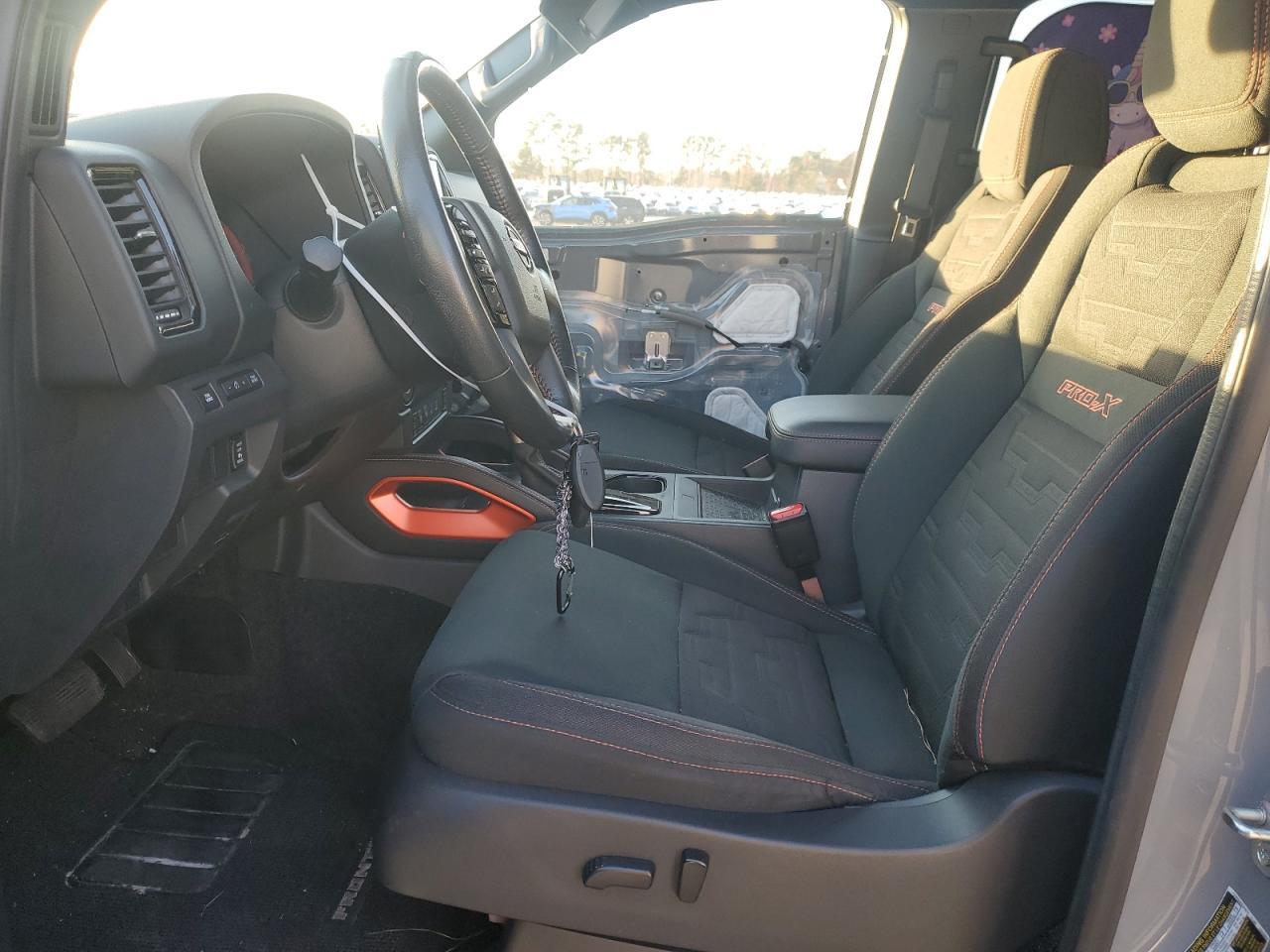 2022 NISSAN Frontier